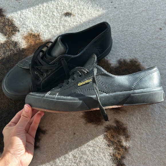 Superga like new real leather sneakers size USA 10 - Picture 2 of 8